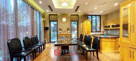 Вилла с 4 спальнями в Лонгбьен, Вьетнам № 492 5