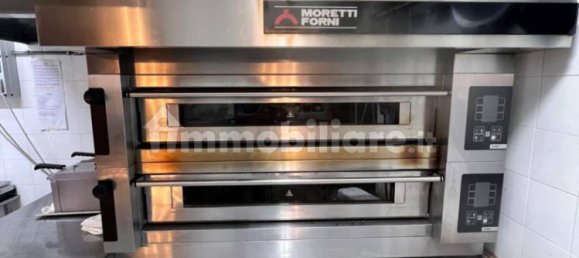 Коммерческая недвижимость с 2 комнатами в Монте Урано, Италия № 310202 15