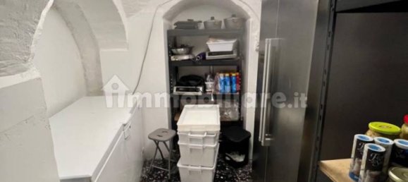 Коммерческая недвижимость с 2 комнатами в Монте Урано, Италия № 310202 12