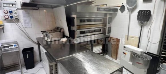 Коммерческая недвижимость с 2 комнатами в Монте Урано, Италия № 310202 7