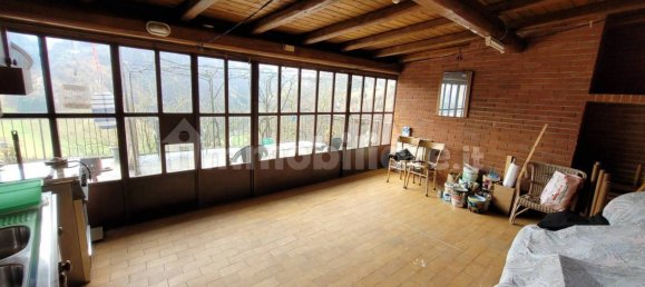 4 bedrooms House in Gorno, Italy No. 3979 13