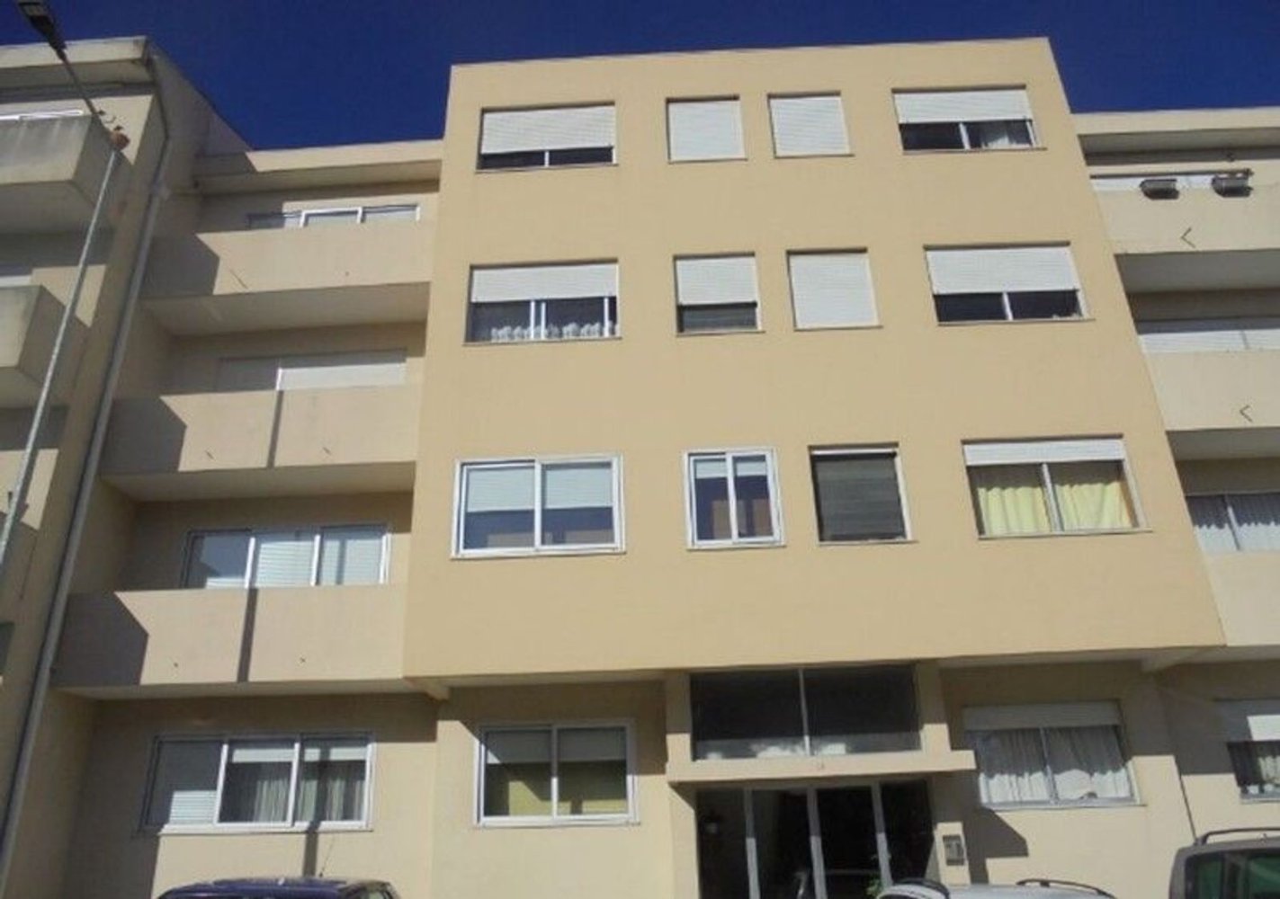 Apartamento de 3 dormitorios en Vila Nova de Gaia, Portugal No. 300378