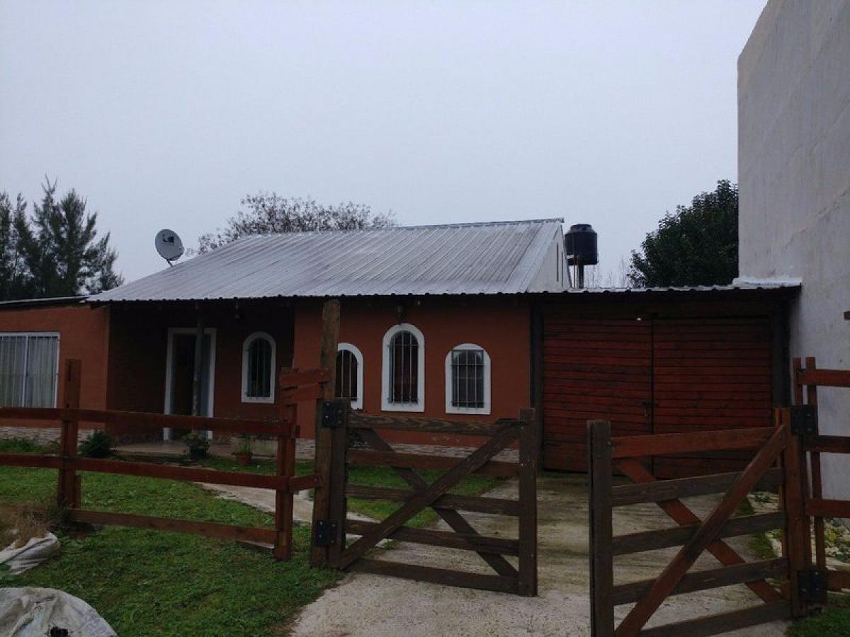 3 bedrooms House in Buenos Aires, Argentina No. 79534