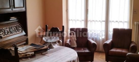 3 bedrooms Apartment in Turin, Italy No. 107699 8