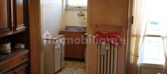 3 bedrooms Apartment in Turin, Italy No. 107699 10