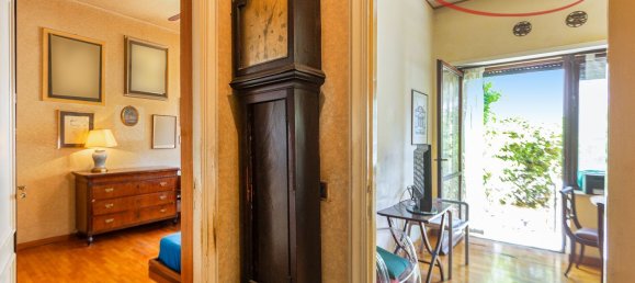 4 bedrooms Apartment in Rome, Italy No. 363752 17