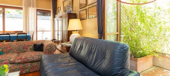 4 bedrooms Apartment in Rome, Italy No. 363752 2