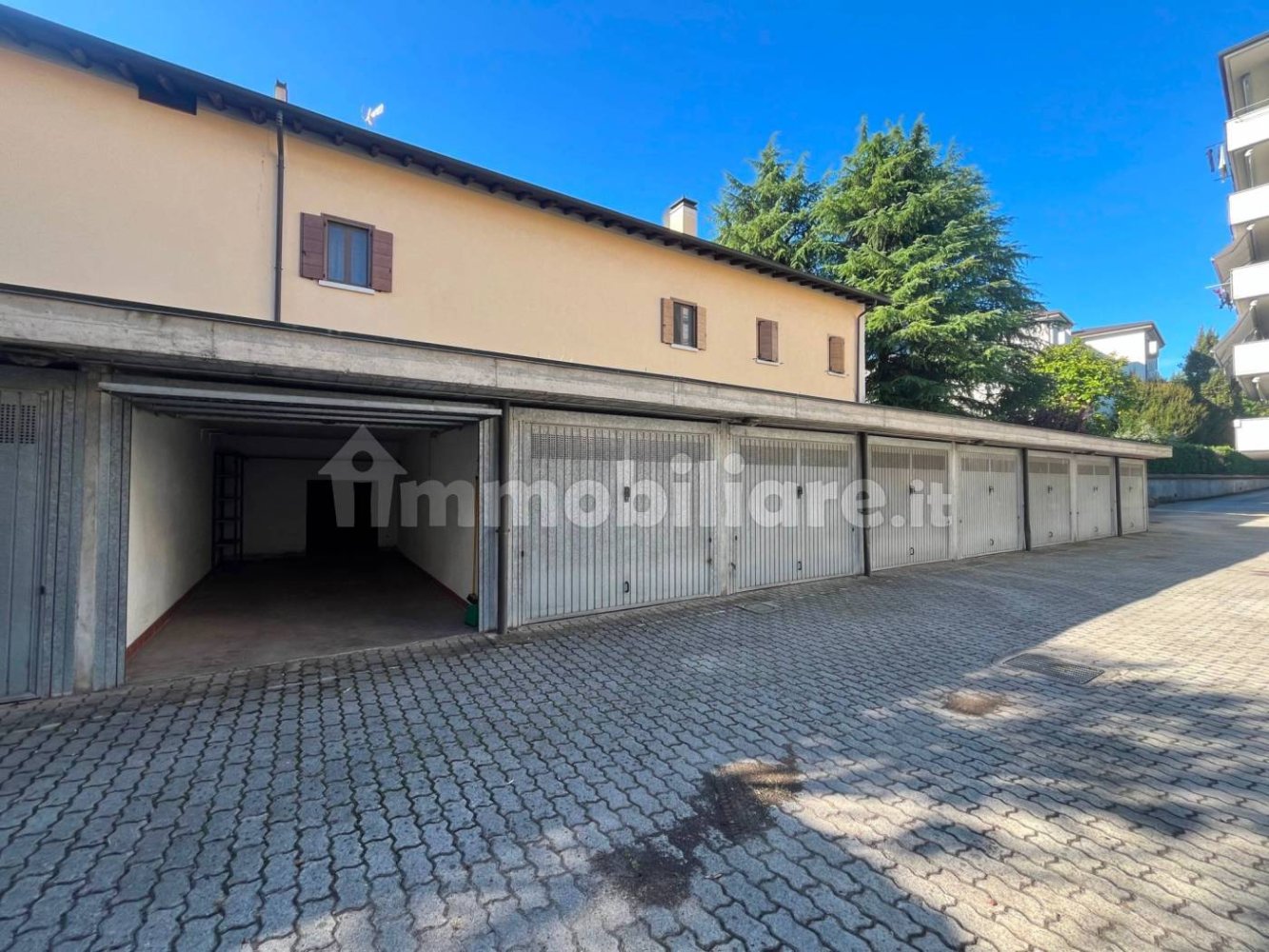  مرآب في Martinengo, Italy 17متر مربع رقم 380934