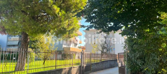 مرآب في Martinengo, Italy 17متر مربع رقم 380934 10