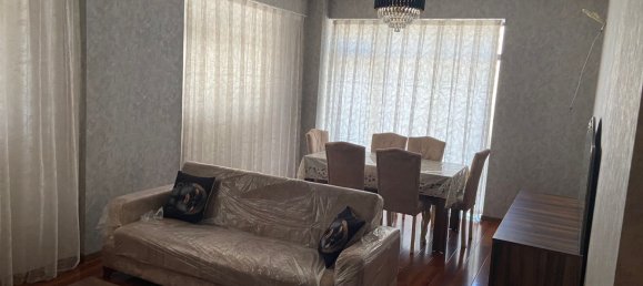 4 bedrooms Apartment in Yasamal, Azerbaijan No. 2209 2