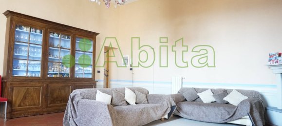 4 bedrooms Apartment in Lucca, Italy No. 114607 3