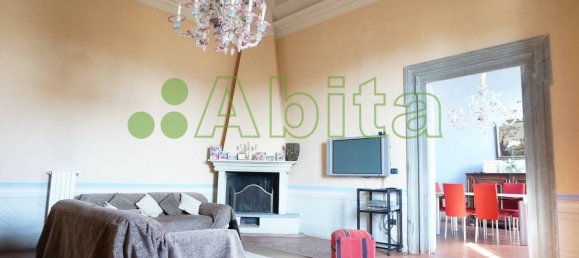 4 bedrooms Apartment in Lucca, Italy No. 114607 2
