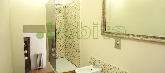 4 bedrooms Apartment in Lucca, Italy No. 114607 16