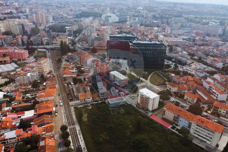 698m² Land in Porto, Portugal No. 34464