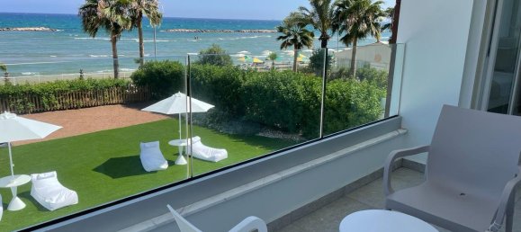 5 Schlafzimmer Villa in Oroklini, Cyprus, Nr. 26037 6