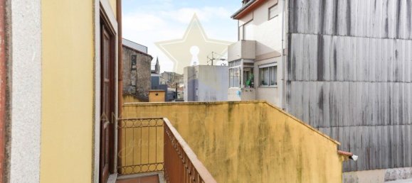 Вилла с 3 спальнями в Порту, Португалия № 127894 24