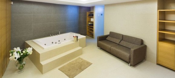 6 bedrooms House in Marbella, Spain No. 95257 3