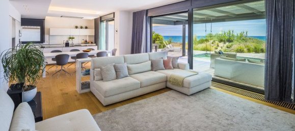 6 bedrooms House in Marbella, Spain No. 95257 2