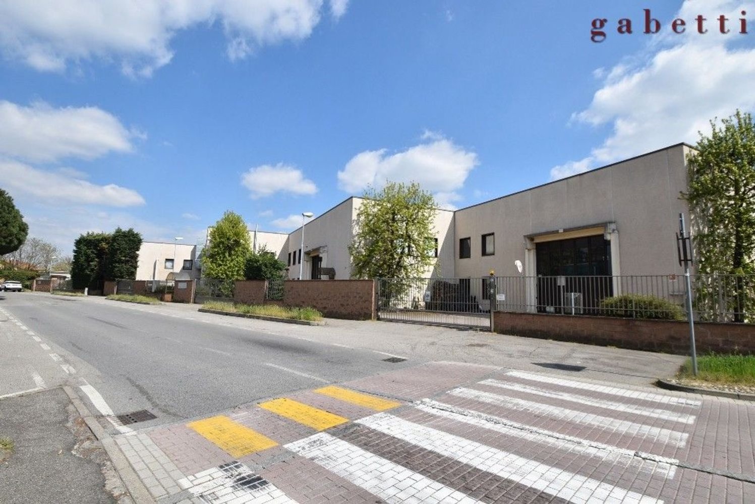 3372m² Warehouse in Santo Stefano Ticino, Italy No. 75342