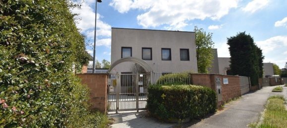 3372m² Warehouse in Santo Stefano Ticino, Italy No. 75342 2