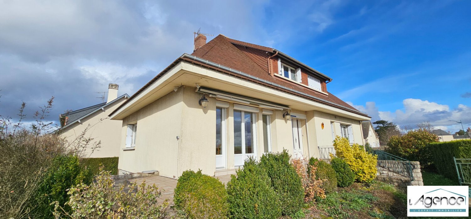 4 bedrooms House in Orgeres-en-Beauce, France No. 85455