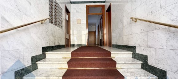 2 bedrooms Apartment in Milan, Italy No. 357886 9