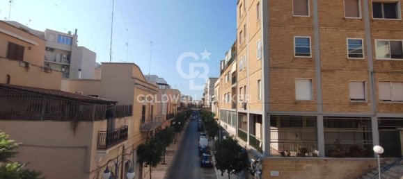 Офис 107м² в Бриндизи, Италия № 297024 42