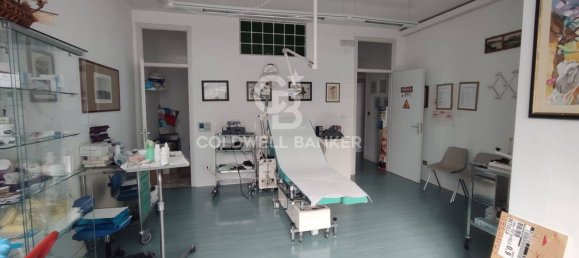 Офис 107м² в Бриндизи, Италия № 297024 20