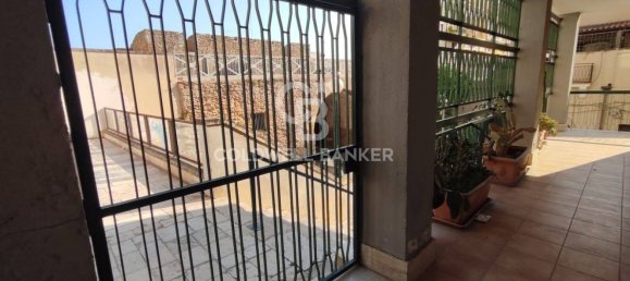 Офис 107м² в Бриндизи, Италия № 297024 34