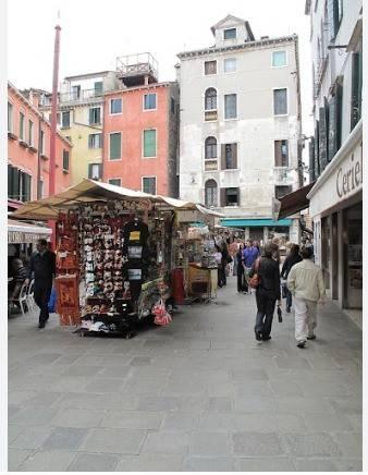 5 rooms Apartment in Venice, Italy No. 37783