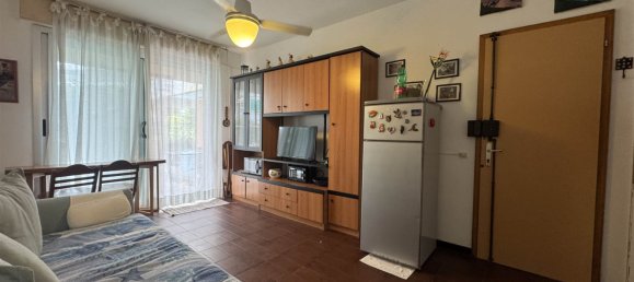 2 bedrooms Apartment in Chioggia, Italy No. 312785 2