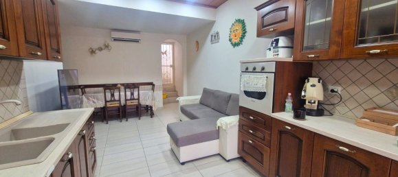 Квартира с 3 комнатами в Неаполь, Италия № 297814 3