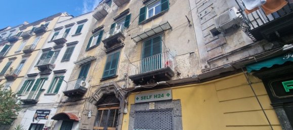 Квартира с 3 комнатами в Неаполь, Италия № 297814 14