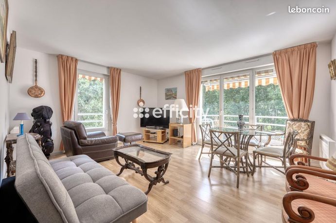 2 غرف نوم شقة في Livry-Gargan, France رقم 354456