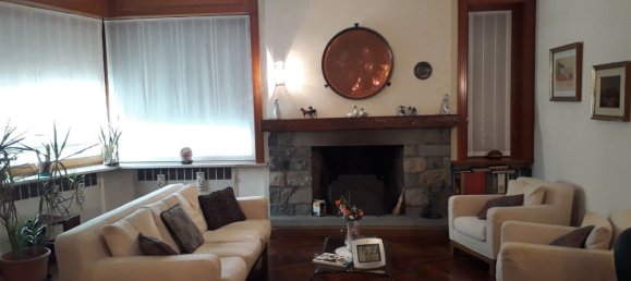 9-salle Villa à San Polo d'Enza, Italy No. 170099 7