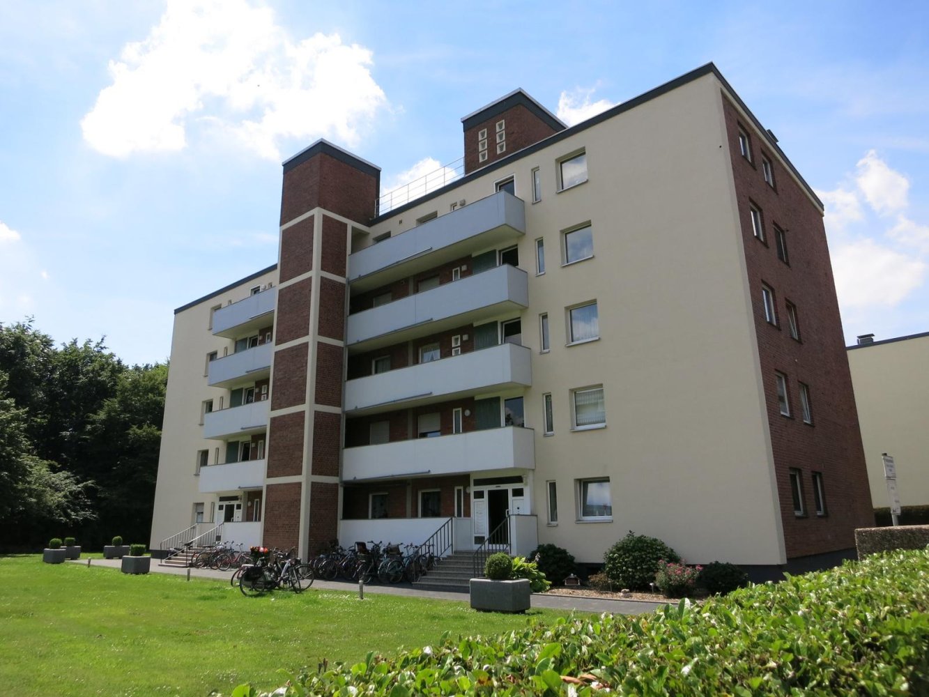 2 bedrooms Apartment in Monchengladbach, Germany No. 76183