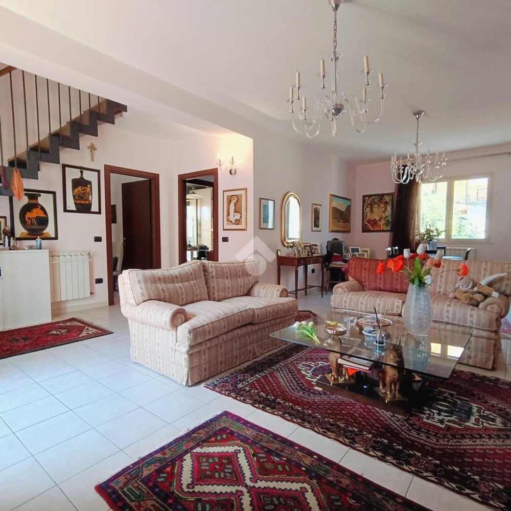 4 chambres Appartement à Gravina di Catania, Italy No. 342054