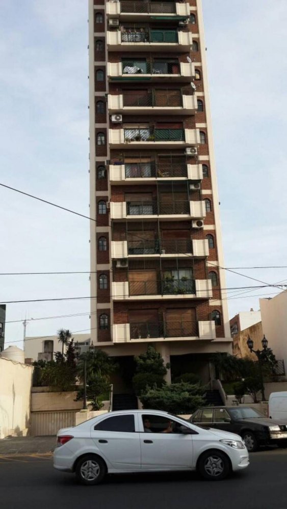 Studio in Bermudez, Argentina No. 8943