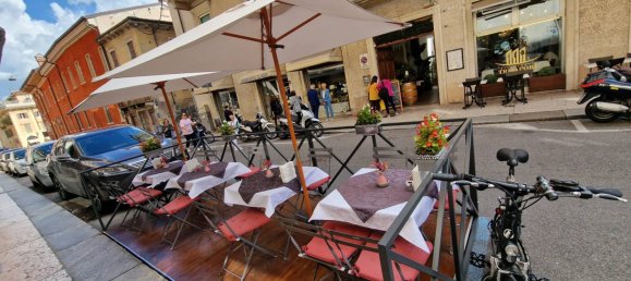 1 room Commercial property in Verona, Italy No. 202646 6