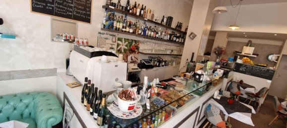 1 room Commercial property in Verona, Italy No. 202646 10