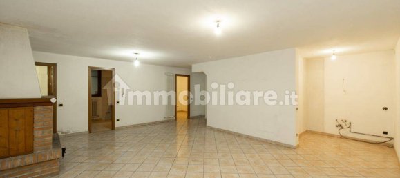 3 Schlafzimmer Villa in Santa Maria Hoè, Italy, Nr. 263565 4