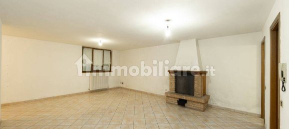 3 Schlafzimmer Villa in Santa Maria Hoè, Italy, Nr. 263565 2