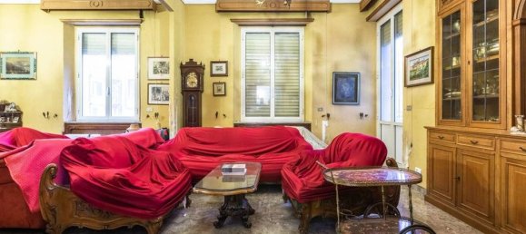 5 bedrooms Apartment in Rome, Italy No. 62319 6