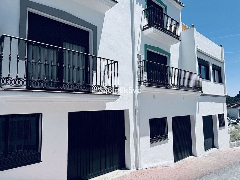 4 Schlafzimmer Haus in Benahavis, Spain, Nr. 237865