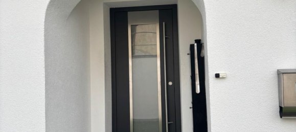 Casa de 3 dormitorios en Neu-Ulm, Germany No. 237710 5