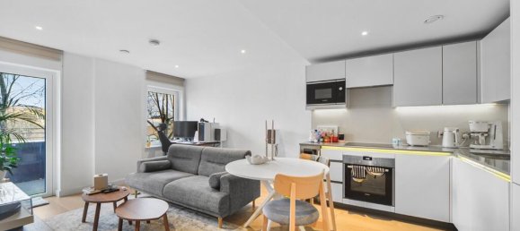 Apartamento T2 em London, United Kingdom N.º 8242 7