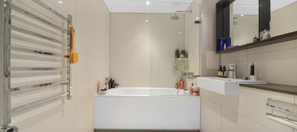 Apartamento T2 em London, United Kingdom N.º 8242 17