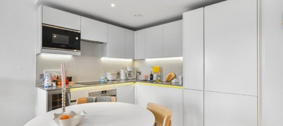 Apartamento T2 em London, United Kingdom N.º 8242 6