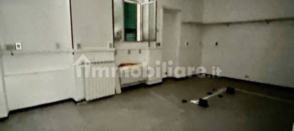 Escritório de 5 divisões em Genoa, Italy N.º 12374 16