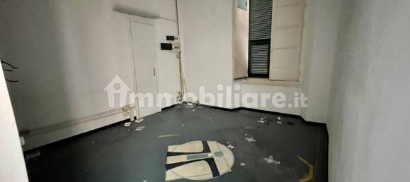 Escritório de 5 divisões em Genoa, Italy N.º 12374 11